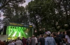 Festival Krásný ztráty Live se letos víc než jindy zaměřuje na unikátní zážitky nezvyklých spoluprací i unikátní koncerty