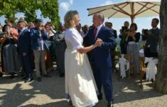 Karin Kneisslová tančí na své svatbě s Vladimirem Putinem.