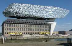 Zaha Hadid, Havenhuis Antwerpen – hlavní sídlo přístavní správy v Antverpách, Belgie, 2016.