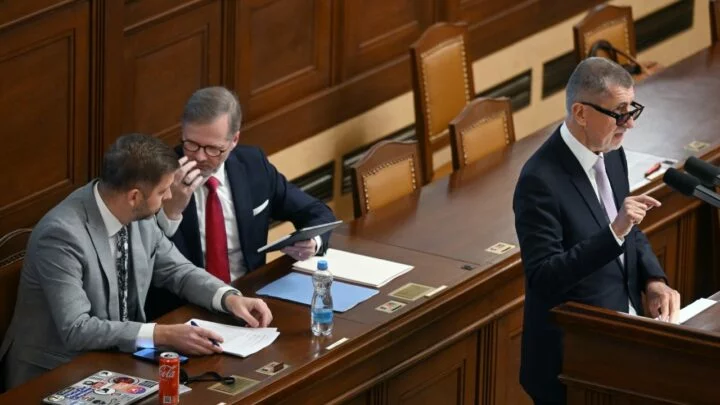 Andrej Babiš ve sněmovně.