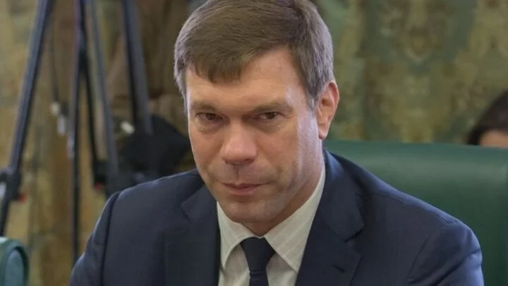 Proruský kolaborant Oleg Carjov byl těžce zraněn na Krymu.