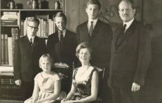 Knížecí rodina na fotografii z roku 1955. 