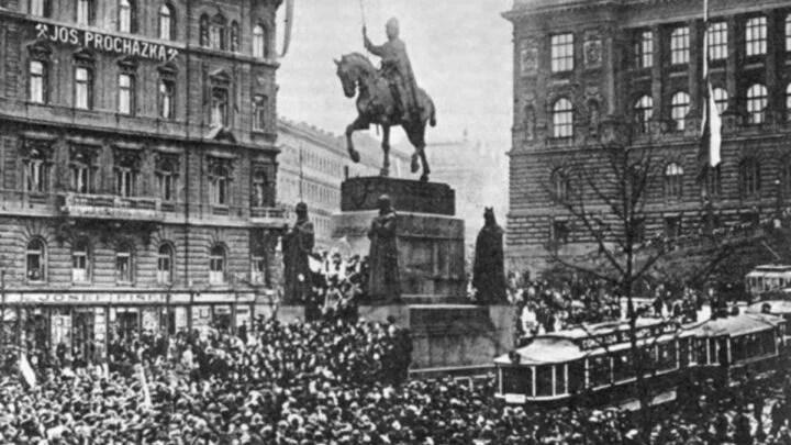 Manifestace pražského lidu 
na Václavském náměstí, 28. října 1918