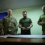 Volodymyr Zelenskyj a vrchní velitel ukrajinských pozemních sil Oleksandr Syrskyj letos v červnu.