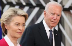 Předsedkyně Evropské komise Ursula von der Leyonová a americký prezident Joe Biden