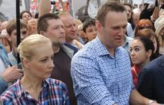 Manželé Navalní na demonstraci v Moskvě v červnu 2013.