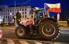 Jeden z traktorů na demonstraci zemědělců v Praze.