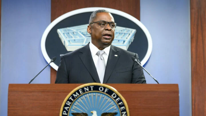 Americký ministr obrany Lloyd Austin při tiskové konferenci v Pentagonu 19. února 2021.