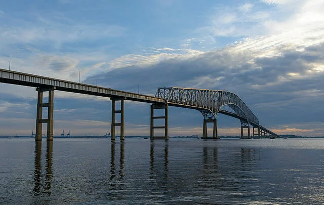 Francis Scott Key Bridge v Baltimoru