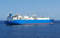 Loď Gazpromu v Baltském moři (ilustrační foto)