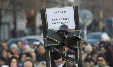 Ilustrační foto – demonstrace na Václavském náměstí proti zavedení EET dne 3. prosince 2016  (ČTK)