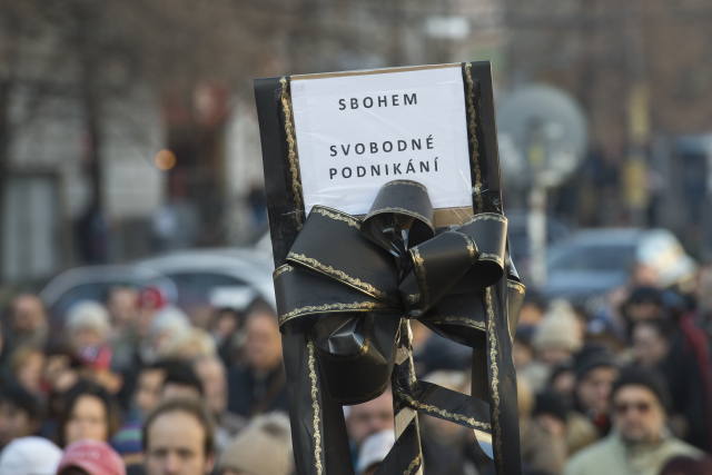 Ilustrační foto – demonstrace na Václavském náměstí proti zavedení EET dne 3. prosince 2016  (ČTK)