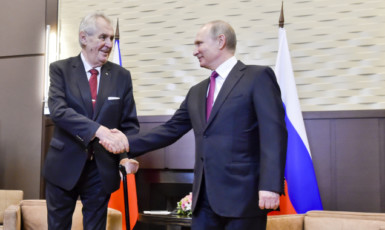 Ruský prezident Vladimir Putin a český prezident Miloš Zeman (ČTK)