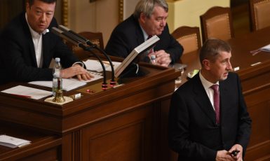 Tomio Okamura (SPD), Vojtěch Filip (KSČM) a Andrej Babiš (ANO) (ČTK)