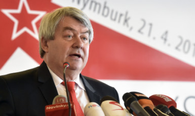 Bývalý předseda KSČM Vojtěch Filip  (ČTK)