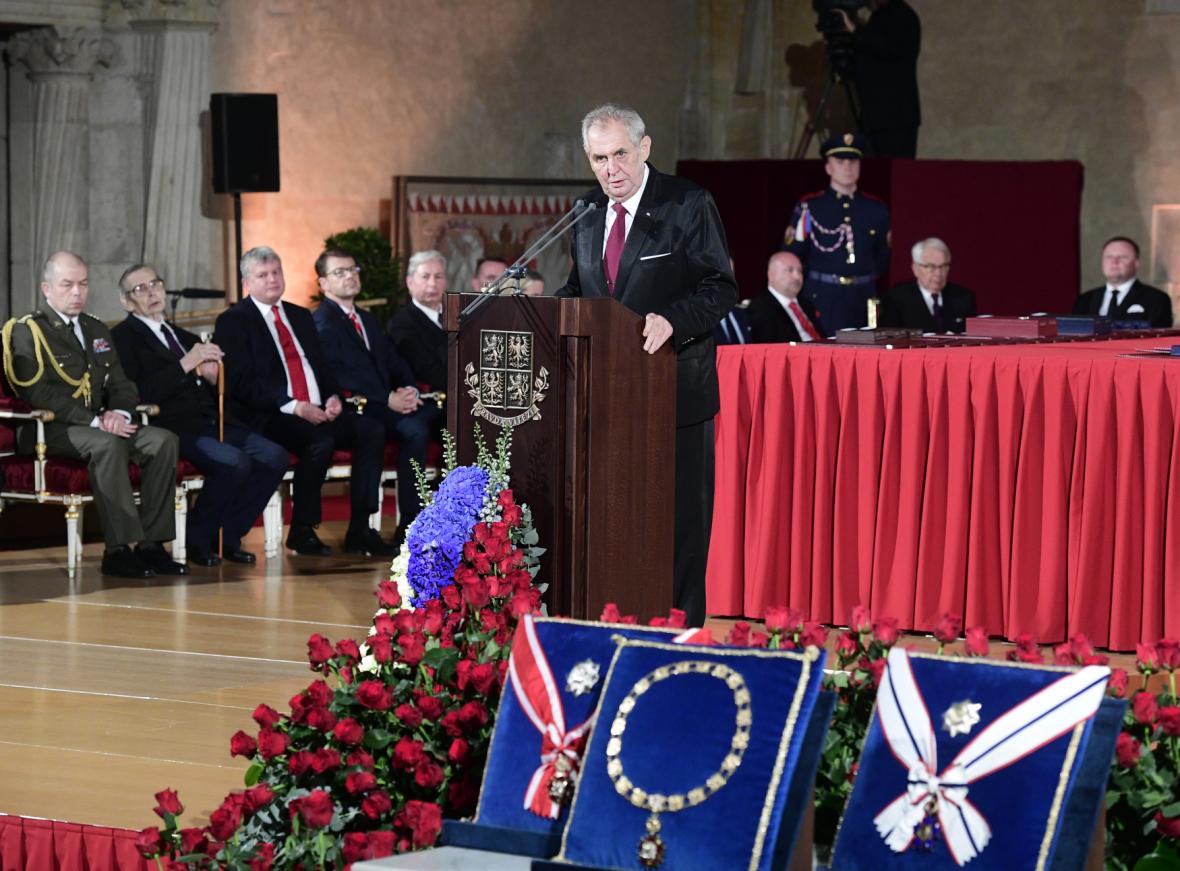 Miloš Zeman uděluje státní vyznamenání – ilustrační foto  (ČTK Roman Vondrouš)