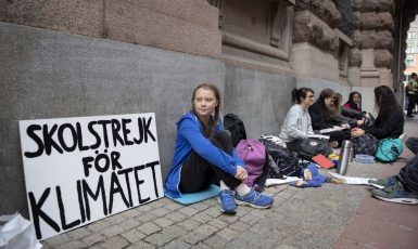 Stávkovat za klima začala jako první Greta Thurnbergová (Jessica Gaw, profimedia.cz)