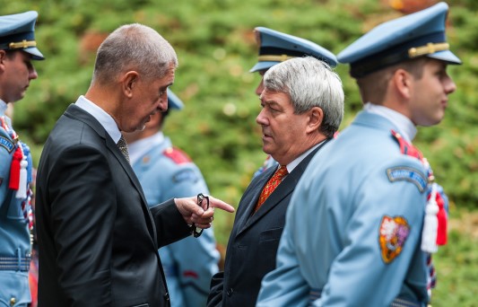 Tehdejší předseda vlády Andrej Babiš a předseda KSČM Vojtěch Filip  (ČTK)