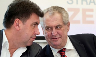 Klíčový hradní poradce Martin Nejedlý a prezident Miloš Zeman  (ČTK)