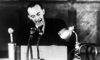 Generální prokurátor Josef Urválek při procesu s vedením protistátního spikleneckého centra v čele s Rudolfem Slánským (ČTK)