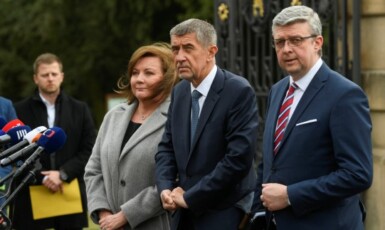 Alena Schillerová, Andrej Babiš a Karel Havlíček (všichni za ANO)  (ČTK)