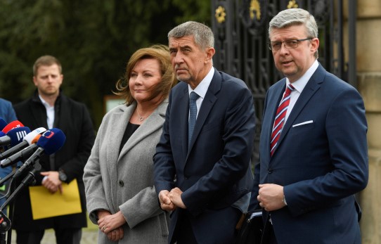 Alena Schillerová, Andrej Babiš a Karel Havlíček (všichni za ANO)  (ČTK)