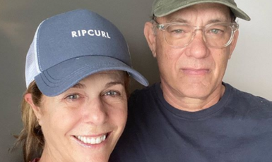 Tom Hanks a jeho manželka Rita Wilson (Twitter)