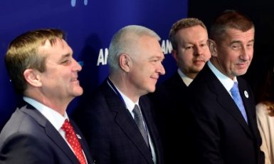 Místopředsedové ANO Petr Vokřál, Jaroslav Faltýnek, Richard Brabec a předseda Andrej Babiš na sněmu hnutí ANO
 (ČTK)