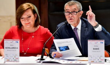 Alena Schillerová a Andrej Babiš (oba ANO) (ČTK)
