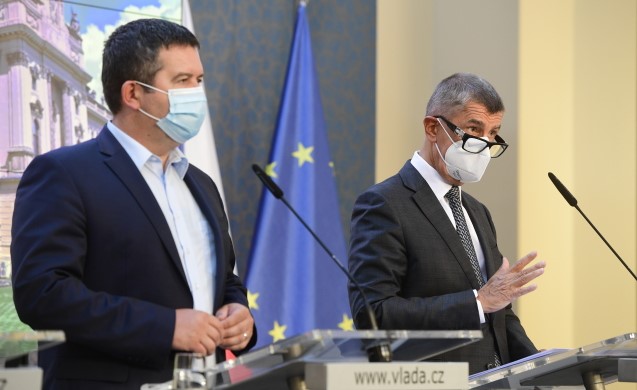 Ministr vnitra Jan Hamáček (ČSSD) a premiér Andrej Babiš  (ANO) (ČTK)