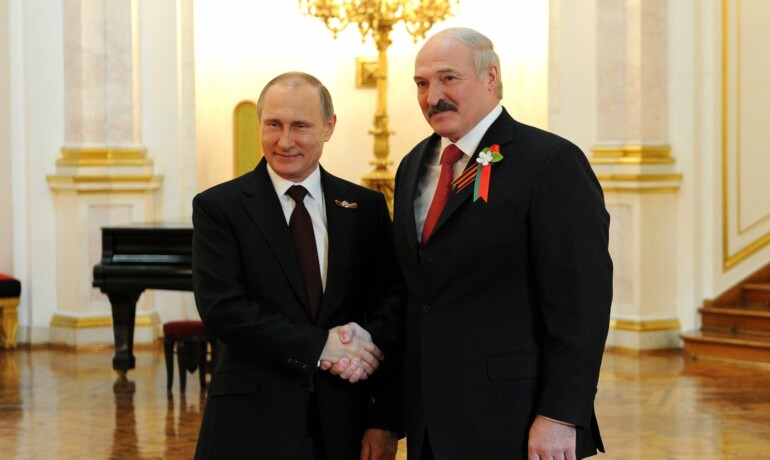 Ruský prezident Putin se svým běloruským protějškem Lukašenkem (ČTK)