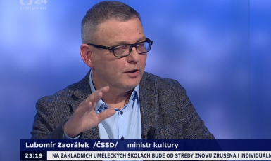 Ministr kultury Lubomír Zaorálek (ČSSD)  (print screen ČT – Události komentáře)
