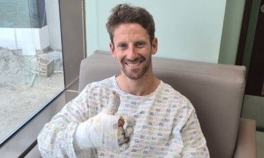 Romain Grosjean v nemocnici  (IG @grosjeanromain)
