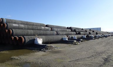 Roury pro Nord Stream II  (Gerd Fahrenhorst, , wikimedia commons / CC BY 4.0)