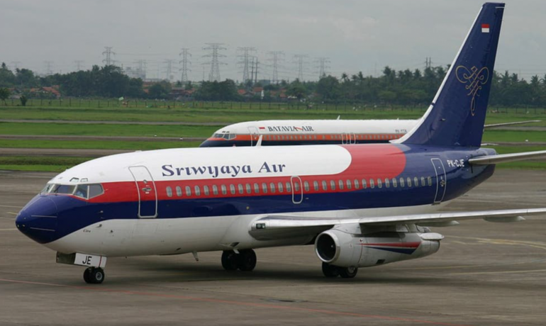 Letadlo Boeing 737-500 společnosti Sriwijaya Air (aeroprints.com) (aeroprints.com)