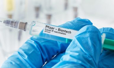 Vakcína Pfizer/BioNTech (AdobeStock)