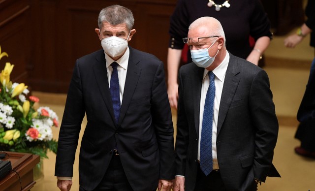Premiér Andrej Babiš a předseda poslaneckého klubu ANO Jaroslav Faltýnek (ČTK)