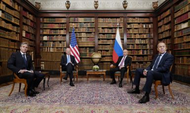 Americký prezident Joe Biden a jeho ruský protějšek Vladimir Putin. (ČTK)