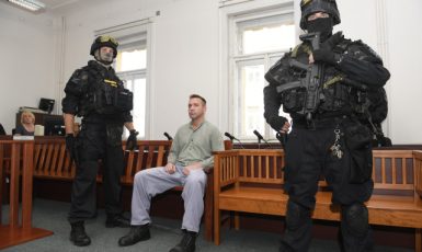 Již vloni stanul Alexej Fadějev před Městským soudem v Praze za vojenské aktivity na Donbasu (27. 7. 2020) (ČTK/Deml Ondřej)