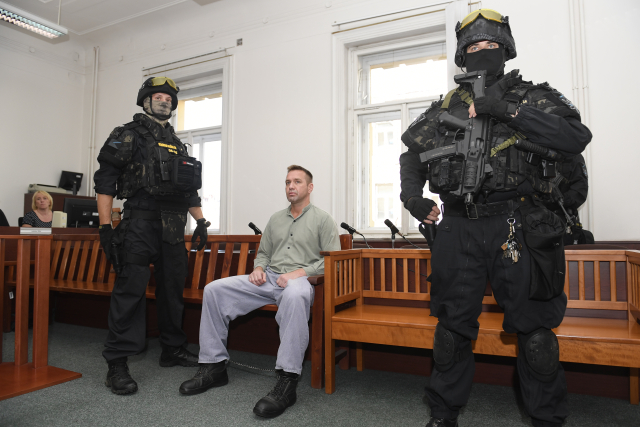 Již vloni stanul Alexej Fadějev před Městským soudem v Praze za vojenské aktivity na Donbasu (27. 7. 2020) (ČTK/Deml Ondřej)