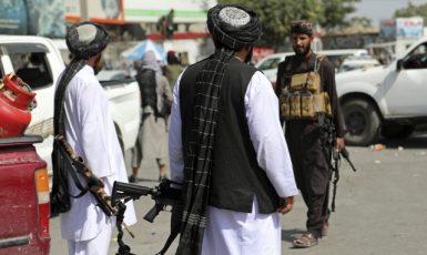 Bojovníci Tálibánu v afghánském Kábulu (16. 8. 2021) (ČTK/AP Photo/Rahmat Gul)