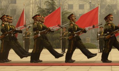 Členové čínské čestné stráže na čínském ministerstvu obrany v Pekingu. (commons.wikimedia.org/public domain)
