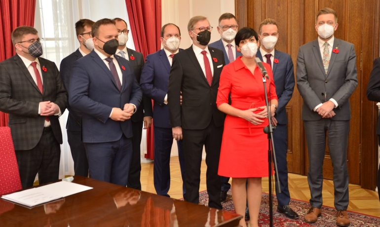 Podpis koaliční smlouvy mezi SPOLU a PirSTAN (Zbyněk Pecák / se svolením autora)