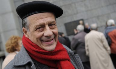 Petr Uhl byl disident, signatář Charty 77, levicový novinář a politik (ČTK/AP/Rene Volfík)