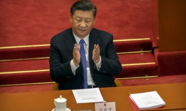 Čínský vůdce Si Ťin-pching na Všečínském shromáždění lidových zástupců v Pekingu (28. 5. 2020) (ČTK/AP/Mark Schiefelbein)