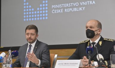 Vít Rakušan (STAN) a Martin Vondrášek (ČTK/Šimánek Vít)