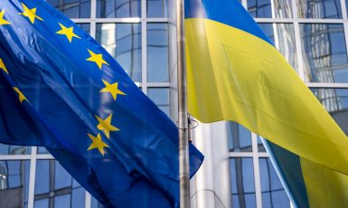 Čeští europoslanci podporují snahu Ukrajiny o vstup do EU (Evropská unie)