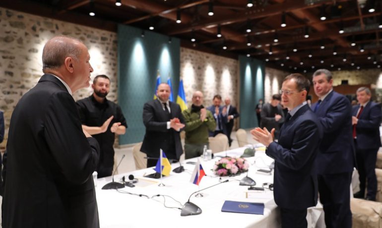 Mírová jednání mezi Kyjevem a Moskvou v tureckém Istanbulu (Ministerstvo zahraničí Ukrajiny / se souhlasem)