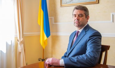 Ukrajinský velvyslanec Jevhen Perebyjnis (Nicola Zörkler / FORUM 24)