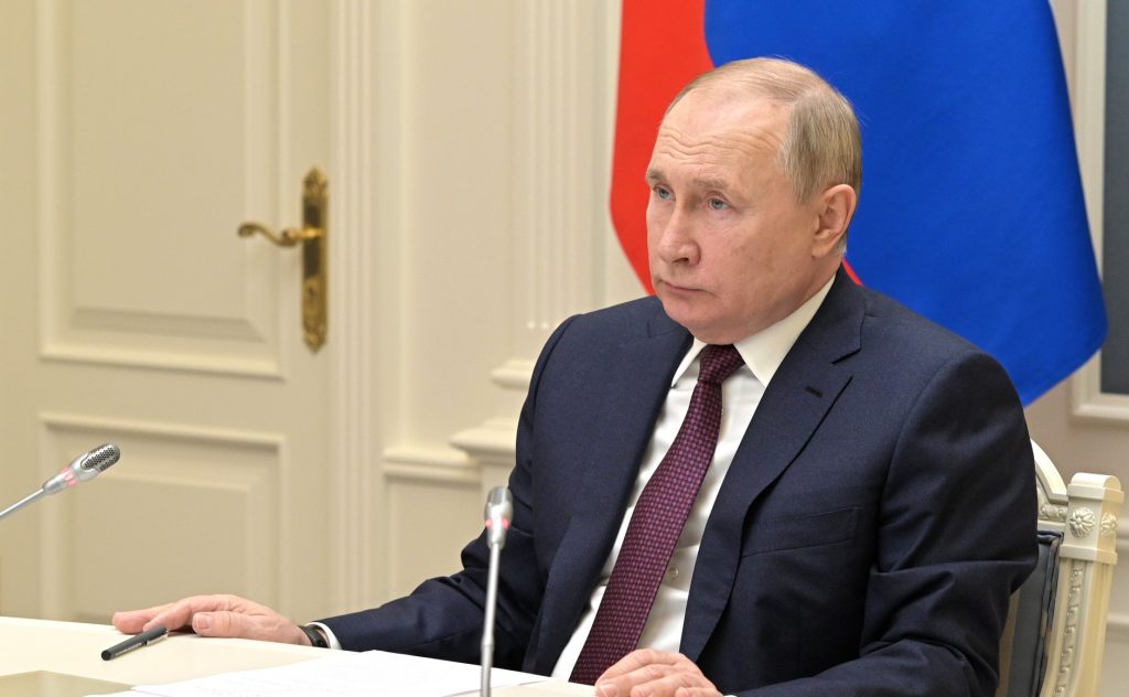 Putin není legitimní prezident. Nejednejte s ním, vyzývá Evropský parlament